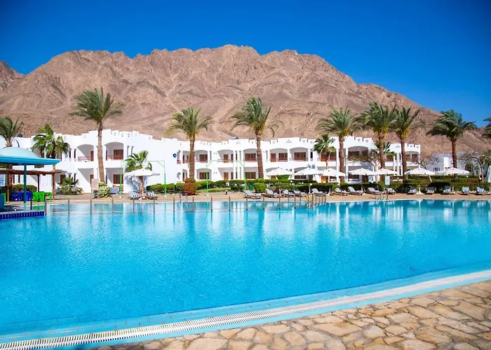 Happy Life Village Resort 4*