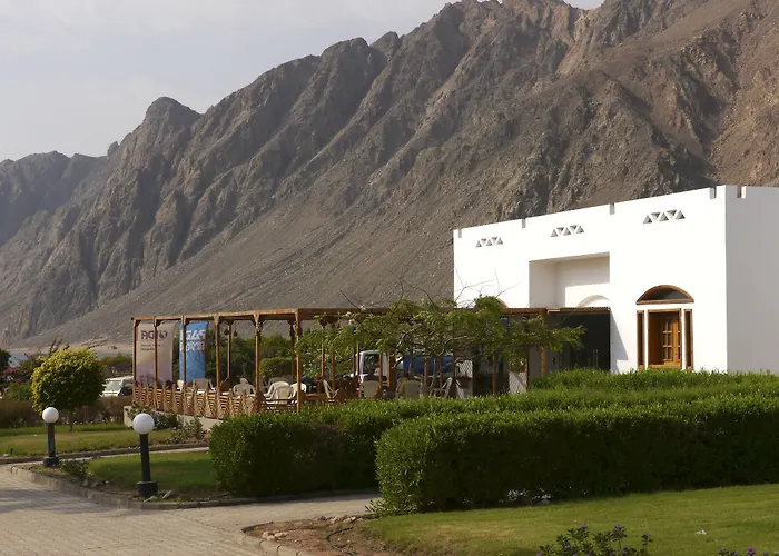 Happy Life Village Resort 4*