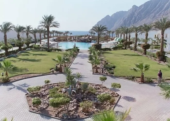 Resort Happy Life Village 4*